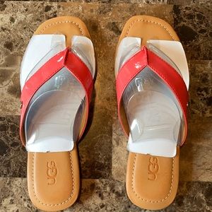 Ugg flip flops